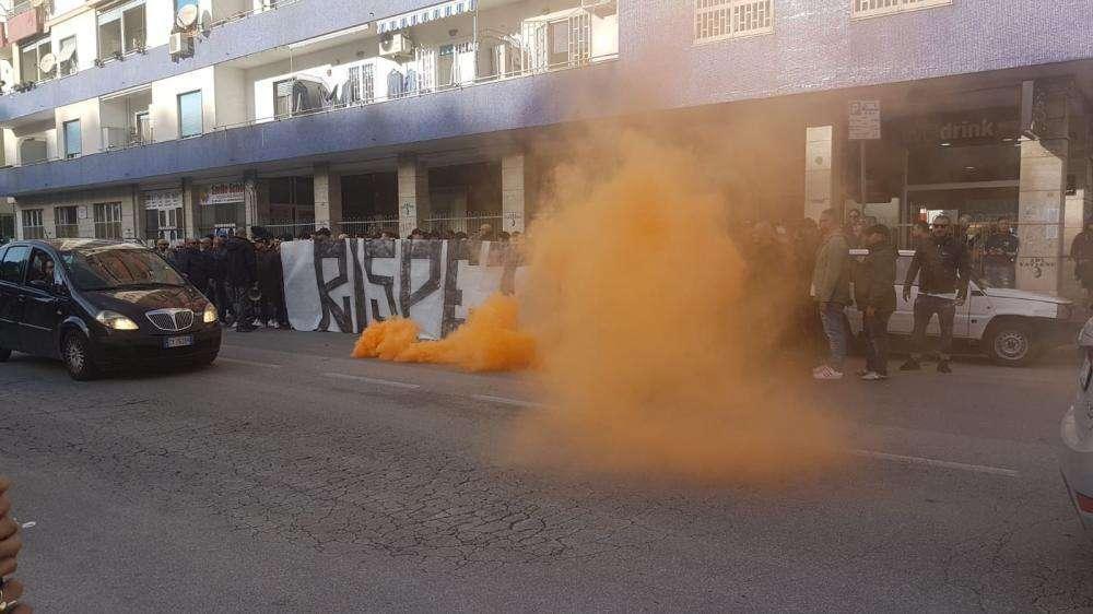 VIDEO TN - Gli ultrà risparmiano Ancelotti e se la prendono con calciatori e club: "Mettete la Primavera!"