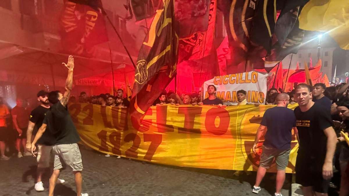 Nizza-Roma inizia malissimo: violenta rissa nella notte e 102 tifosi giallorossi arrestati