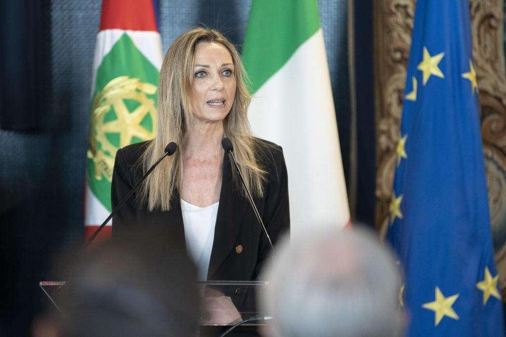 Disservizi Dazn, Vezzali annuncia: "Tavolo urgente con Lega di A, Mise e Agcom"