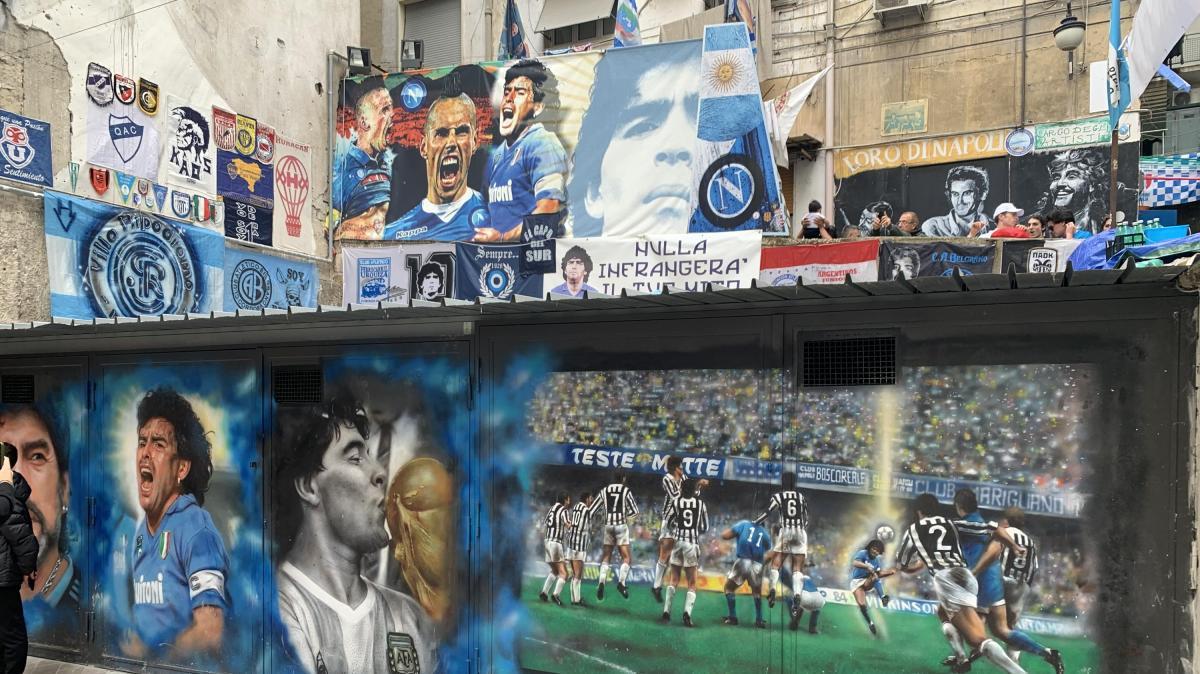 Buenos Aires, la casa di Maradona diventa mensa. E gli aiuti arrivano anche da Napoli