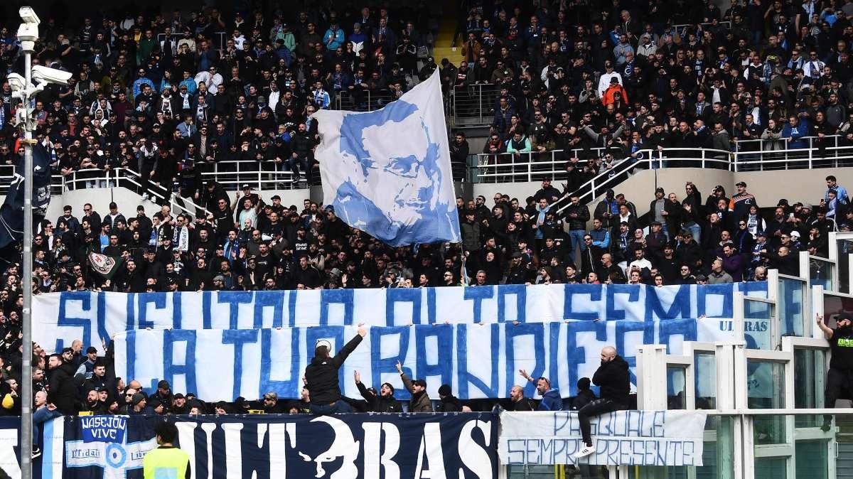 Tifosi azzurri pazzi di gioia: all'Olimpico di Torino si canta più del Maradona