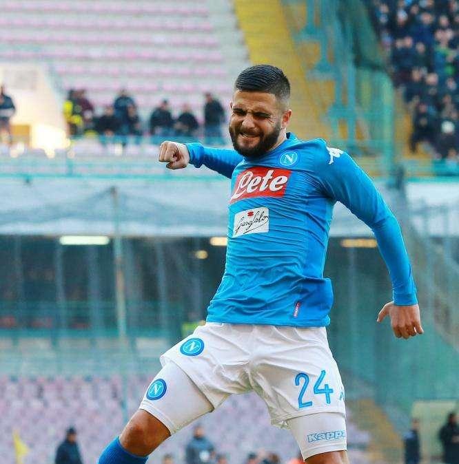 Buon Natale azzurro. Vittoria bella ed emozionante. Hamsik solo nella leggenda
