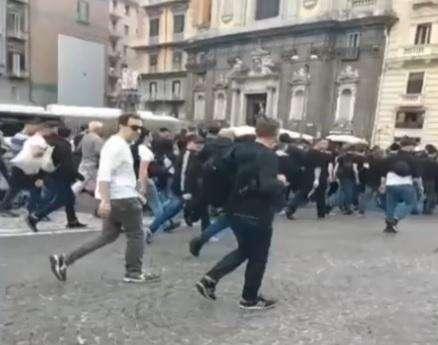 Tutti identificati gli ultras dell'Eintracht: 350 in questura a Salerno, 120 hanno già lasciato l'Italia