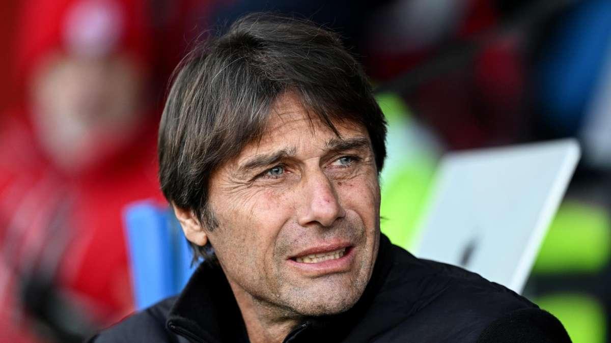 Conte alla Piscina Scandone per la partita del Settebello: "Qui per l'amicizia col CT"