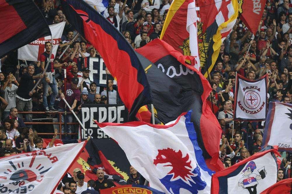 Genoa, il sito ufficiale celebra il gemellaggio: "Dal 1982 festa di cori e striscioni, insieme con una pizza o un piatto di trofie..."