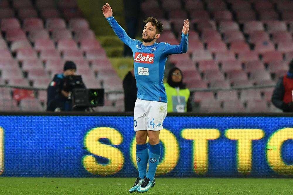 Mertens a segno per la quarta gara consecutiva: l'omaggio del Napoli al belga sui social 