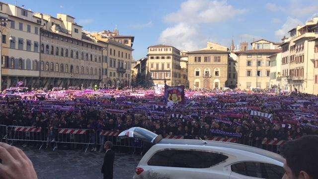 Funerali Astori, il fratello Marco in lacrime: "Grazie per tutto l'affetto dimostrato"