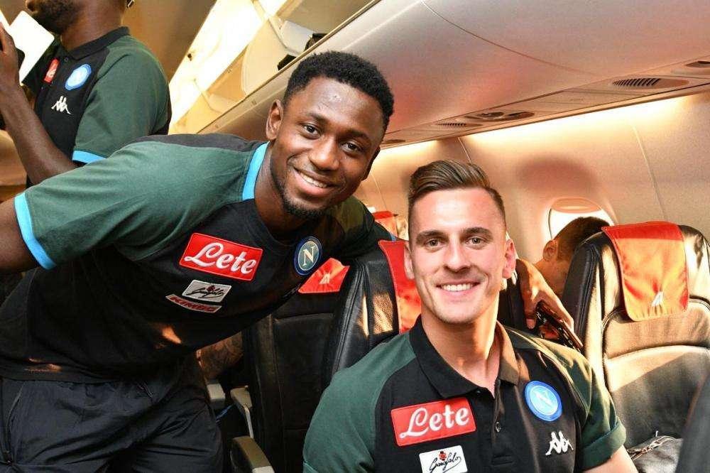 FOTO - Napoli partito per Udine: Diawara e Milik sorridenti nello scatto sui social