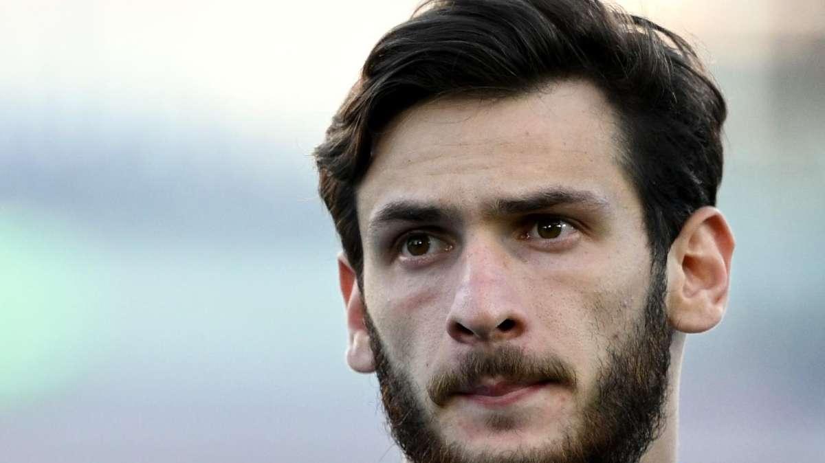 Standing ovation per Kvara, esce anche Anguissa
