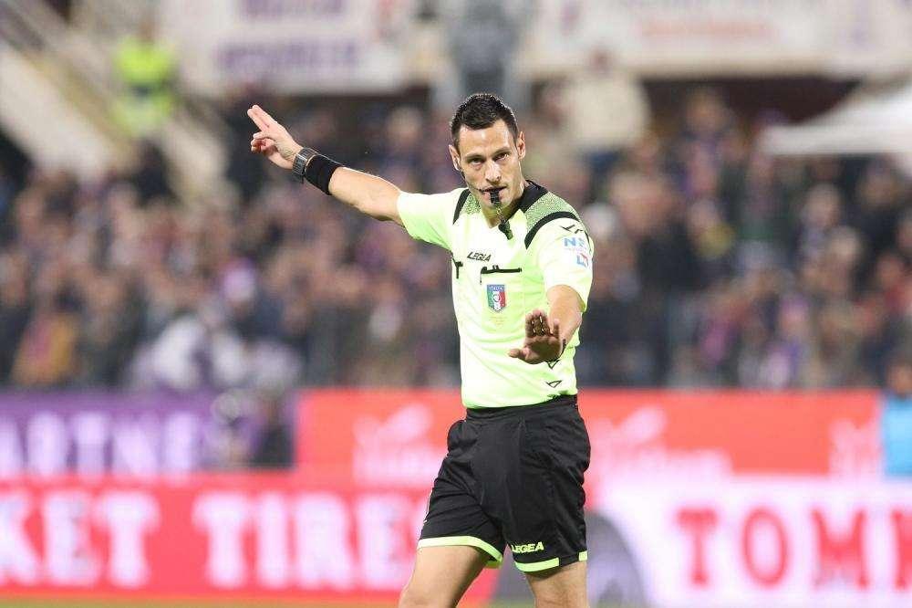 FOTO - Clamoroso rigore negato al Napoli: tocco di mano di Cuadrado in area di rigore!
