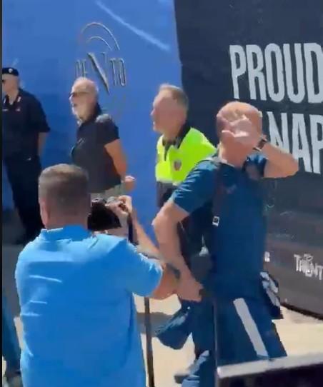 Il Napoli è arrivato a Dimaro! Acclamati squadra e Allegri: le immagini dal ritiro