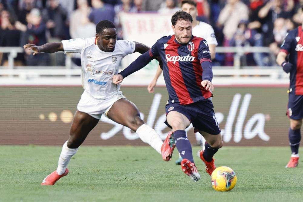 Cagliari in crisi: la società manda Caprile e compagni in ritiro verso il Genoa