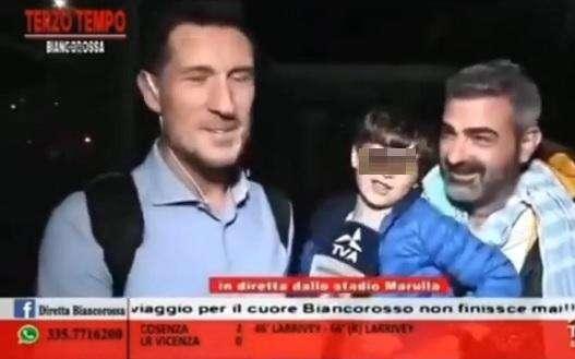 Il papà del piccolo tifoso risponde alla conduttrice: "Ignorante, Domenico figlio di imprenditori"