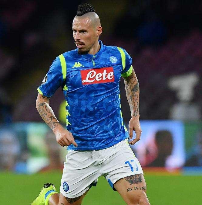 Sky - Hamsik è ancora a Napoli, per le visite mediche si attendono le ultime mail! Dalian già a Madrid per chiudere un'altra operazione