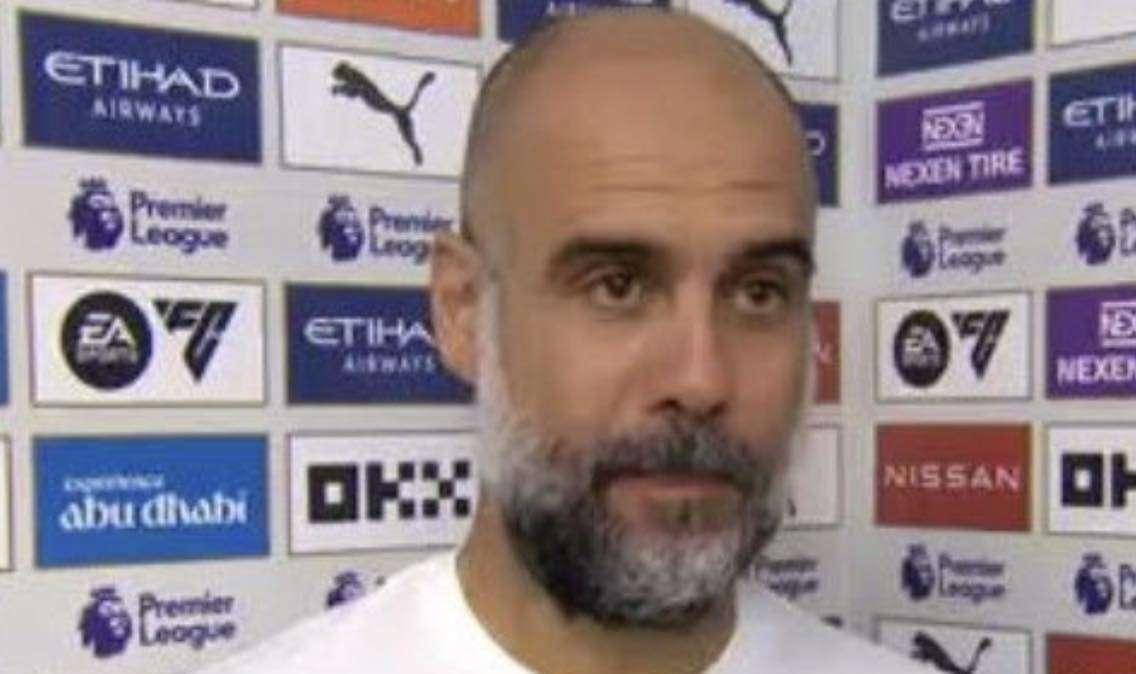 FOTO - Guardiola ricorda Mazzone con una maglia speciale: "È stato come un padre"