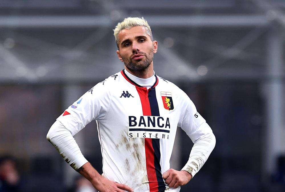 Behrami critica il 41enne Ibra: "Non trascina mai ed è assente in fase difensiva"