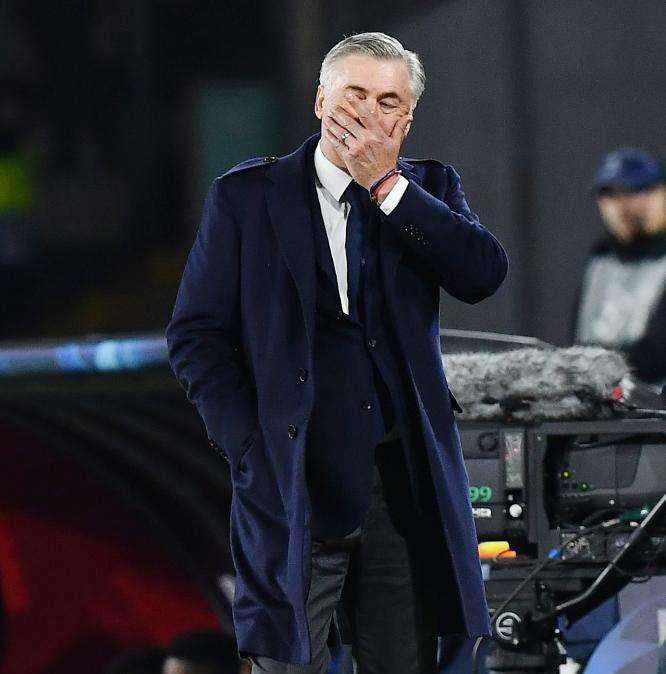 VIDEO - Napoli in campo: comincia l'allenamento in vista dell'Atalanta