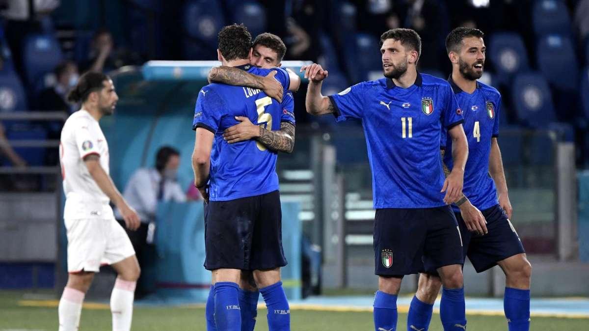 La favola di Di Lorenzo: "Ero senza squadra, poi ho trovato i club giusti. Ora mi godo il sogno"