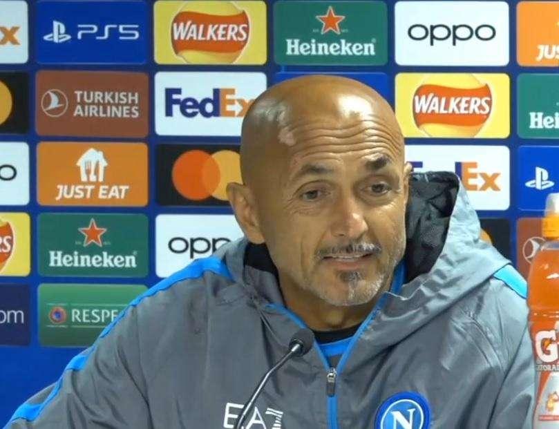 Spalletti su Kvaratskhelia: "Dite è forte, è forte, è forte e lui arriva lì e tira. Deve scegliere bene!"