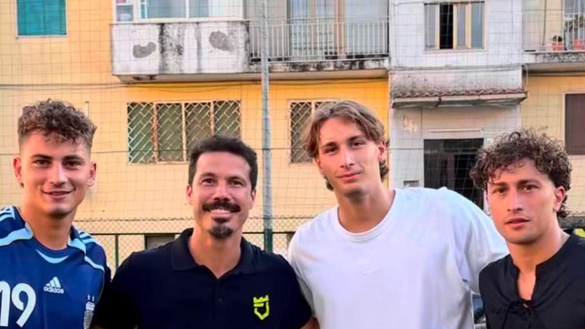 Hernanes a Napoli e si commuove: “Calcio italiano riparta dalle strade di Napoli!”