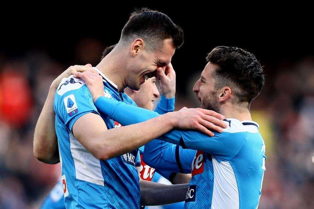 Sky - Rinnovi, dopo Mertens tocca a Callejon: previsto summit. Lontano l'accordo con Milik