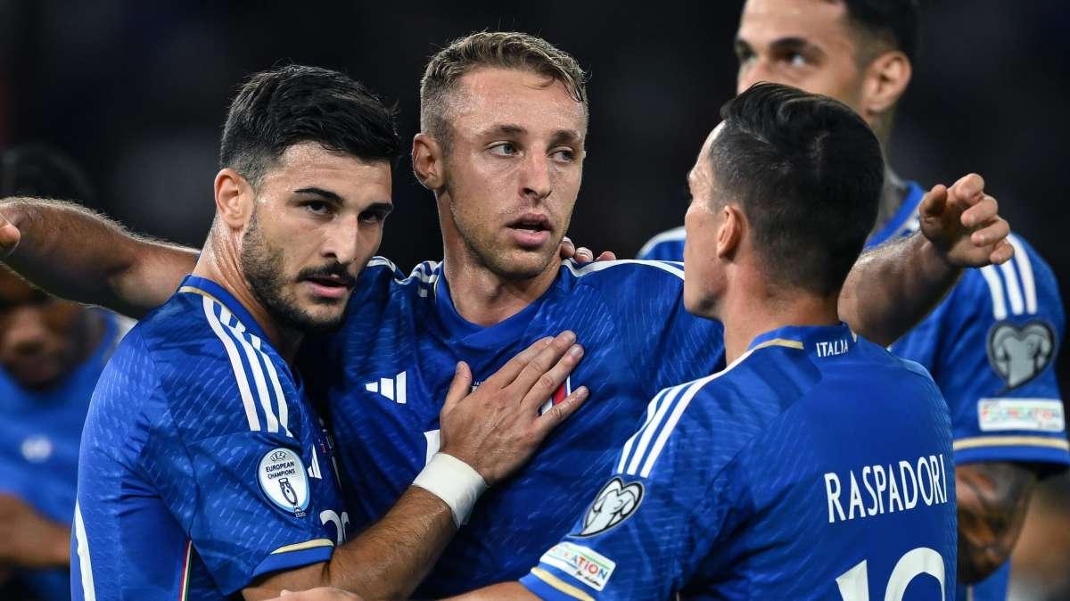Italia, prime prove di formazione: Raspadori schierato titolare nel 4-3-3 di Spalletti