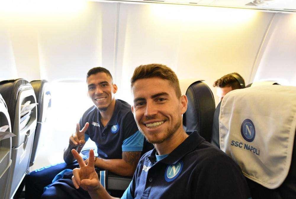 Il Napoli resta a Manchester: domani allenamento mattutino e rientro in Italia nel pomeriggio