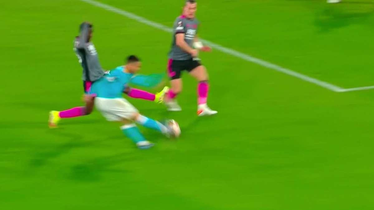 SSCNapoli, il commento sul sito: "Andiamo avanti noi con un'anima luminosa e azzurra!"