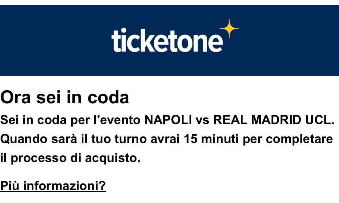 FOTO - Biglietti Napoli-Real, file chilometriche: già in 45mila online! 