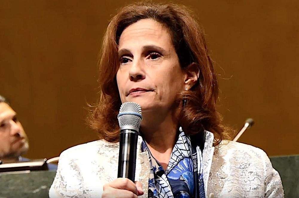 Coronavirus, la virologa Capua: "È più importante vaccinarsi per l’influenza"