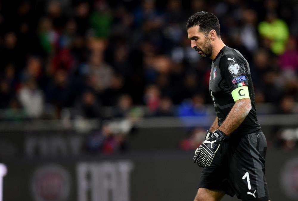 Italia, l'addio di Buffon in lacrime: "Dispiace che proprio questa sia stata la mia ultima partita"
