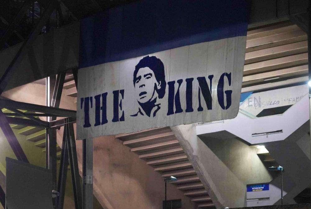 La figlia di Maradona ringrazia Napoli: "Mia madre brilla e si commuove quando veniamo"