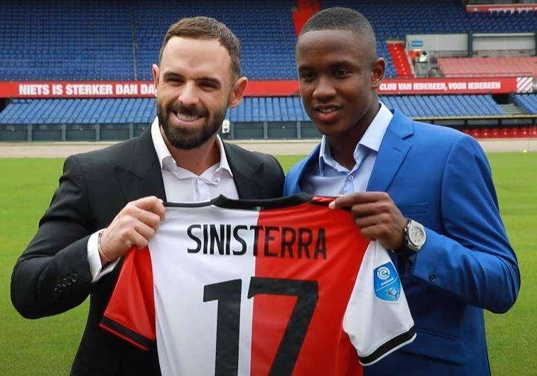 CdS - Avanti tutta con Sinisterra per sostituire Insigne: già contattato il Feyenoord, le ultime