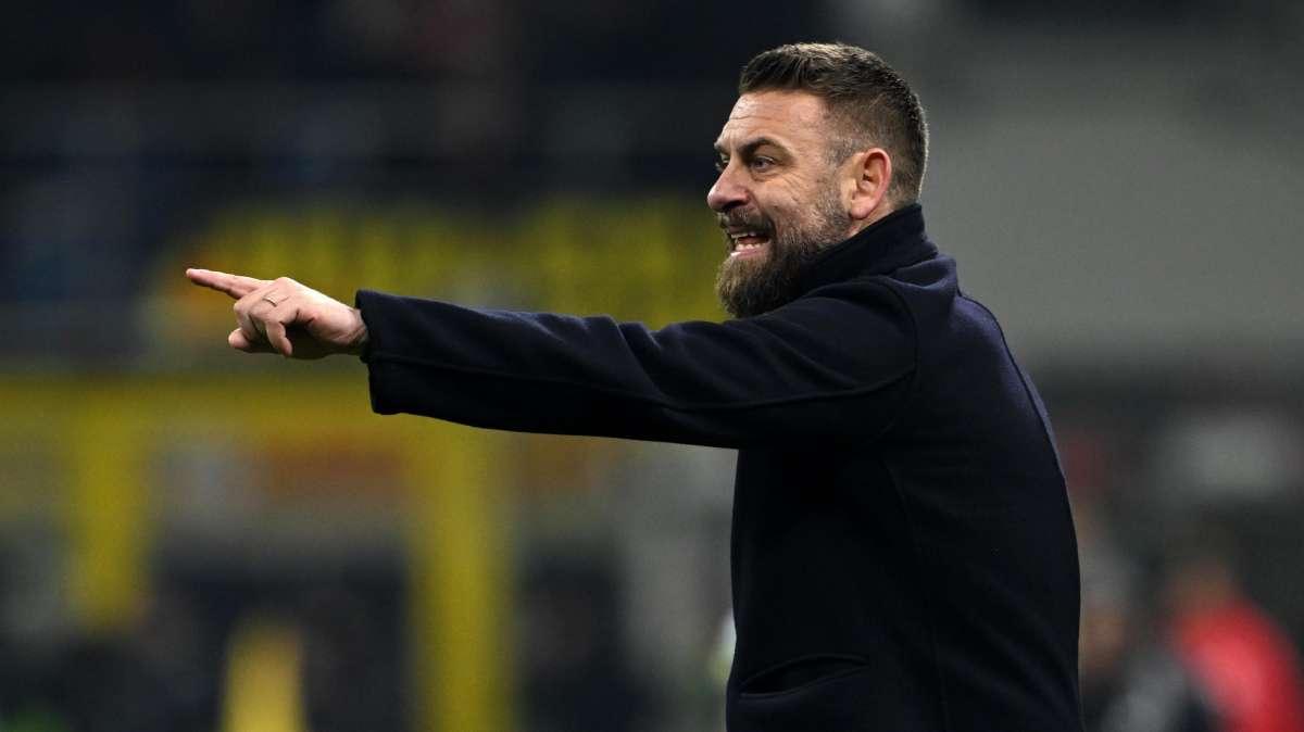 Genoa, De Rossi in conferenza: "Conte un fuoriclasse! Il peggiore da sfidare se squadra è abbattuta"