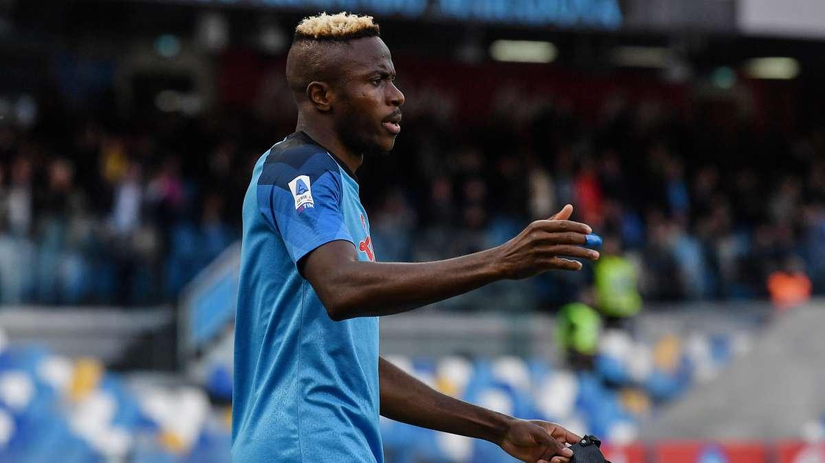 Sky - I tempi di recupero di Osimhen: confermato, la Champions è a rischio