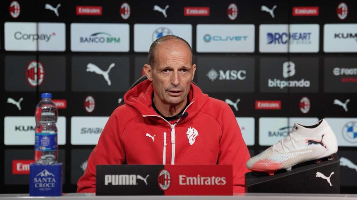 Leao in panchina, Allegri 'blinda' il Milan: la probabile formazione per il Napoli