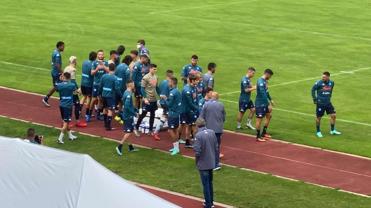 FOTO&VIDEO TN - Spalletti e la squadra ringraziano il pubblico: così inizia il primo alleamento