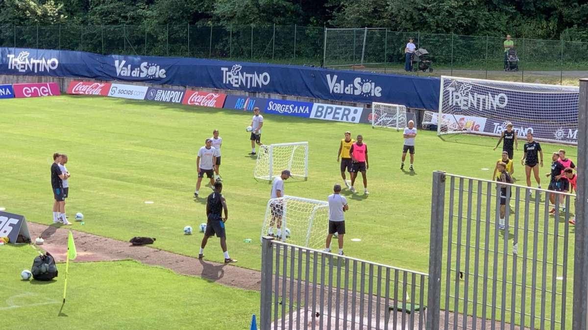 Dimaro, day 8: seduta mattutina, esercitazioni tecnico-tattiche. McTominay torna in gruppo