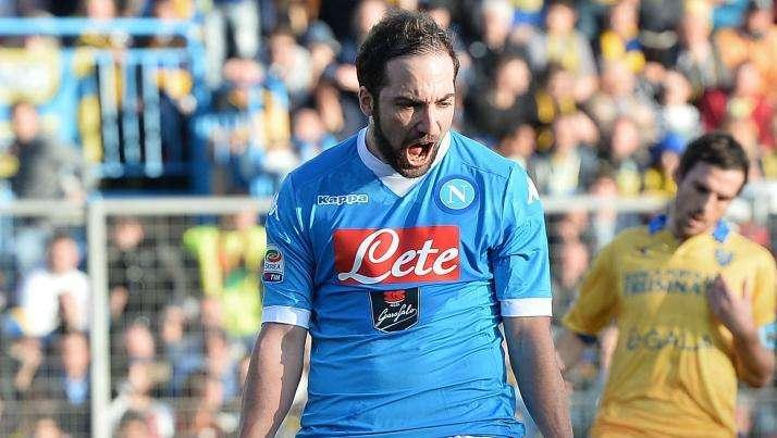 Gazzetta - Higuain, presto trattativa per il rinnovo: il Pipita vuole un premio e l'abbassamento della clausola