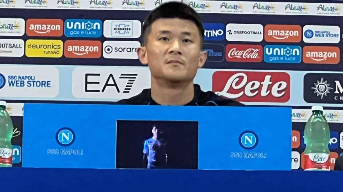 Cds - Tifosi hanno capito: rinnovare non è ridimensionare, ora è un Napoli allegro e senza paura