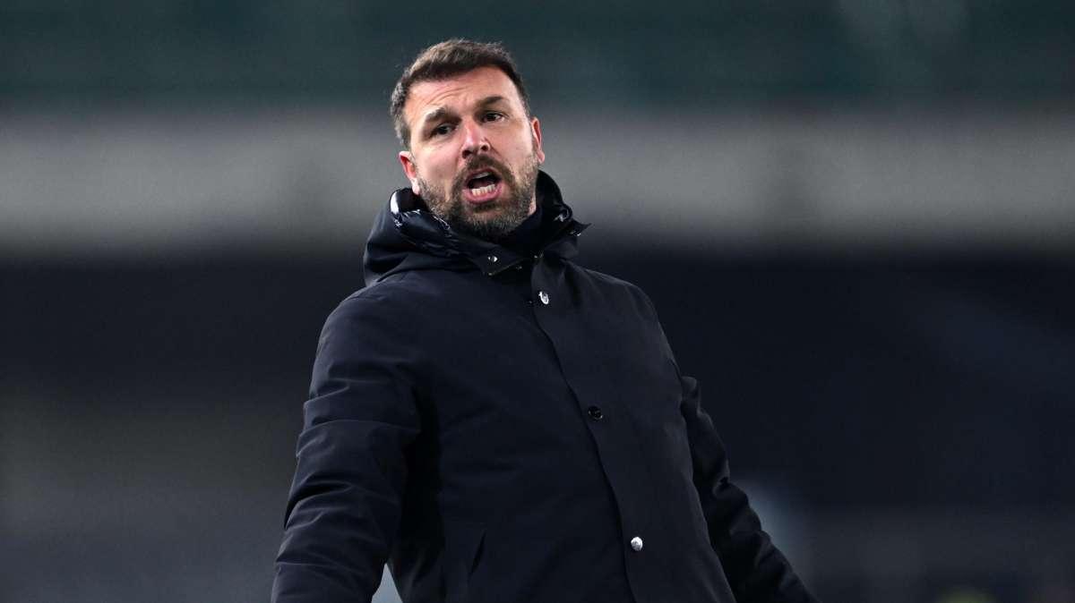 Verona, dubbi sulla fascia destra: le opzioni di Zanetti per sostituire Tchatchoua