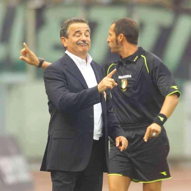 L'ex arbitro Dondarini: "Osimhen tocca con la mano perché subisce un fallo, era rigore"
