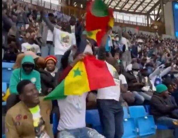 VIDEO - Koulibaly cuore d'oro, 200 senegalesi invitati dall'azzurro festeggiano al Maradona