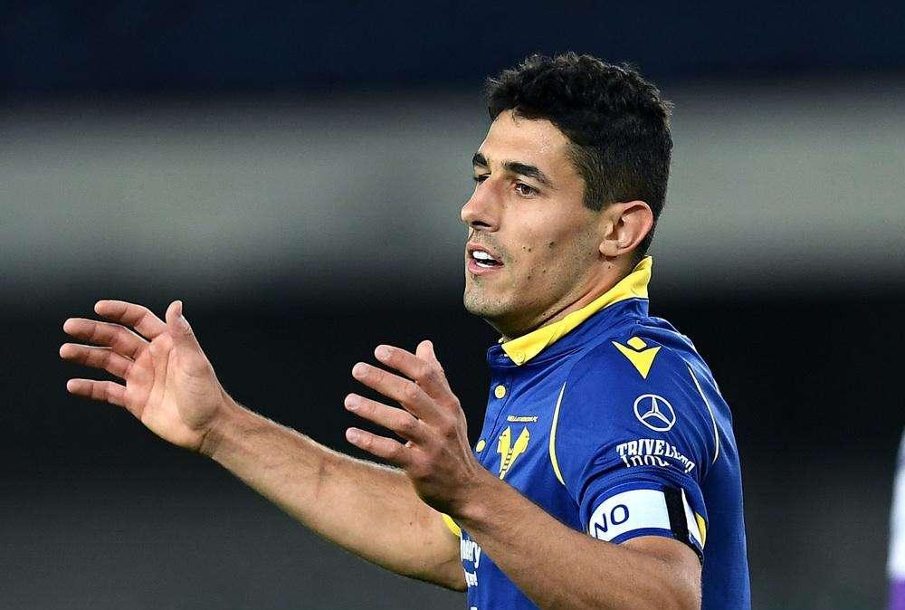 Faraoni, l'agente scherza: "A fine gara gli ho detto: 'Hai deciso di non farmi camminare più per Napoli?’"