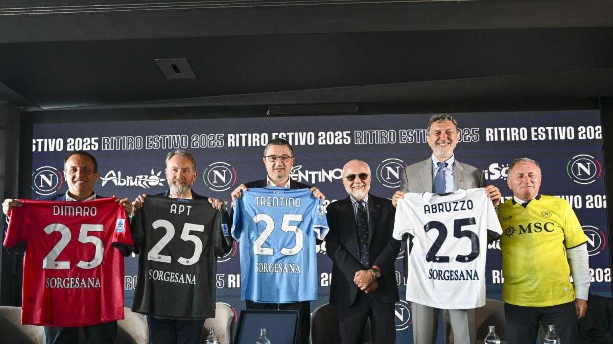 Ritiri SSCNapoli 2025/26, i migliori scatti della presentazione