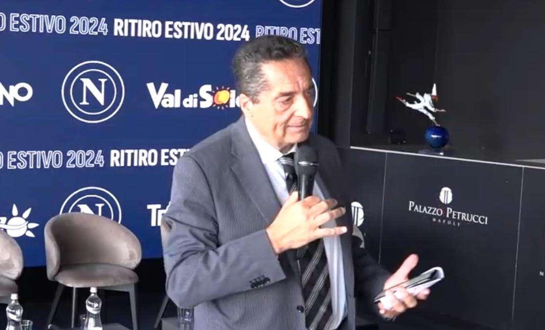 SSC Napoli, Lombardo prima della conferenza: "Solidarietà a Cecilia Sala imprigionata in Iran"