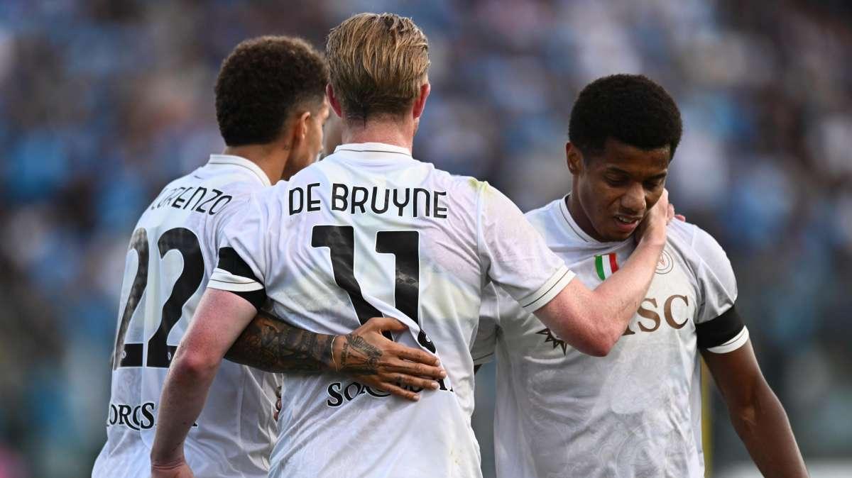 De Bruyne-show, i quotidiani lo esaltano: "Bellezza già ora, con mezza partita nelle gambe"