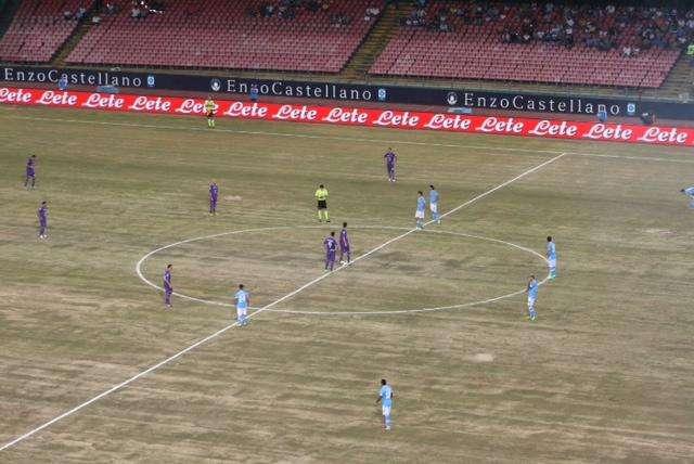 Jacobelli duro: "Manto del San Paolo indecente. Non si può giocare su un campo di patate, De La..."