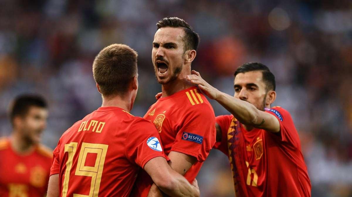 Spagna, Fabian sui social: "Un altro trionfo che ci avvicina un pò di più al nostro obiettivo"