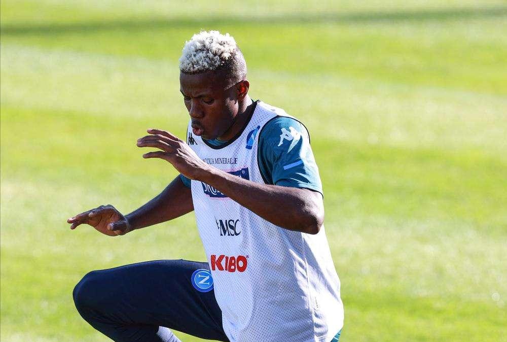 KK - Osimhen in arrivo a Roma: è atteso a Villa Stuart per gli esami